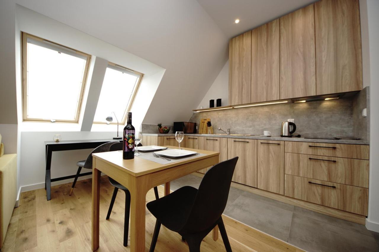 Bh Properties, Apartamenty Teatr Wybrzeze Srodmiescie グダニスク エクステリア 写真