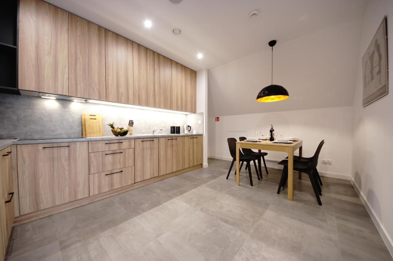Bh Properties, Apartamenty Teatr Wybrzeze Srodmiescie グダニスク エクステリア 写真