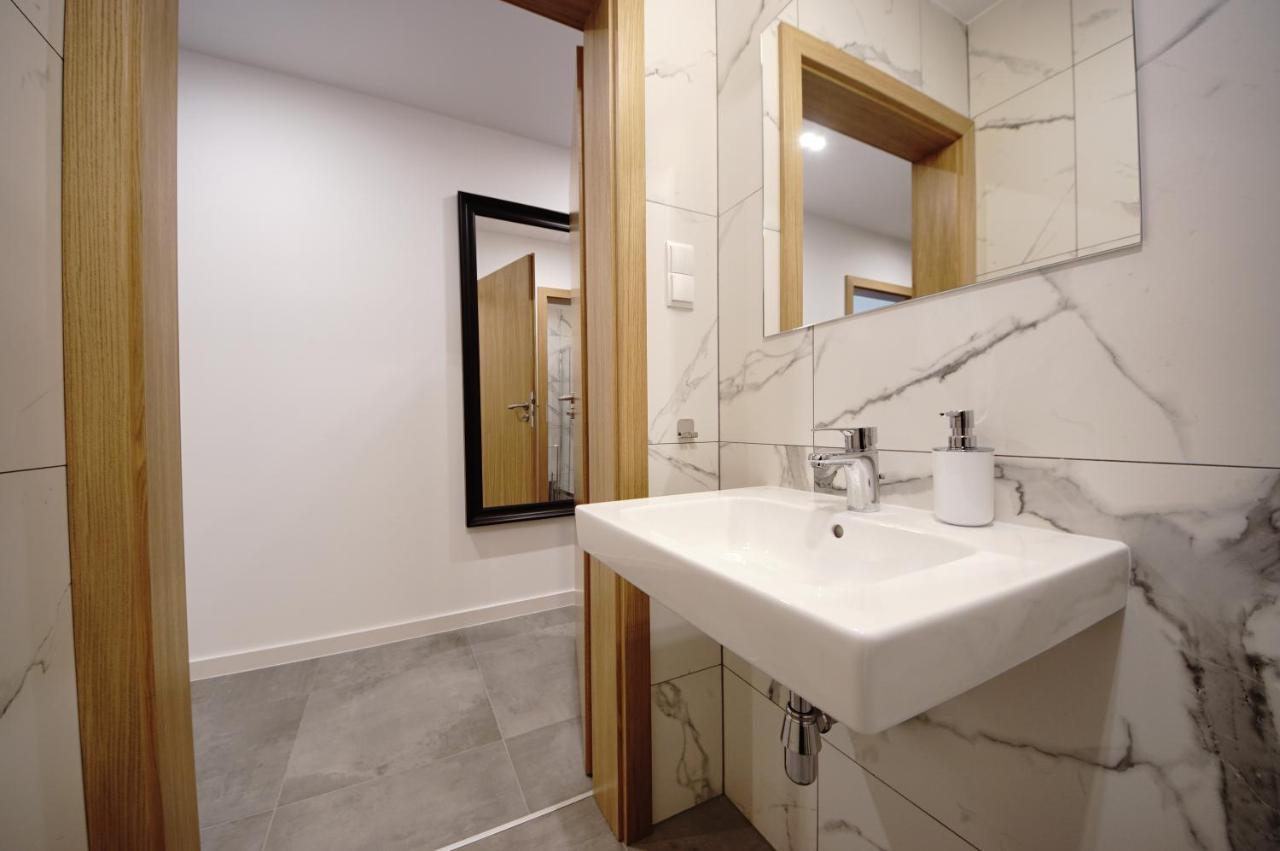 Bh Properties, Apartamenty Teatr Wybrzeze Srodmiescie グダニスク エクステリア 写真