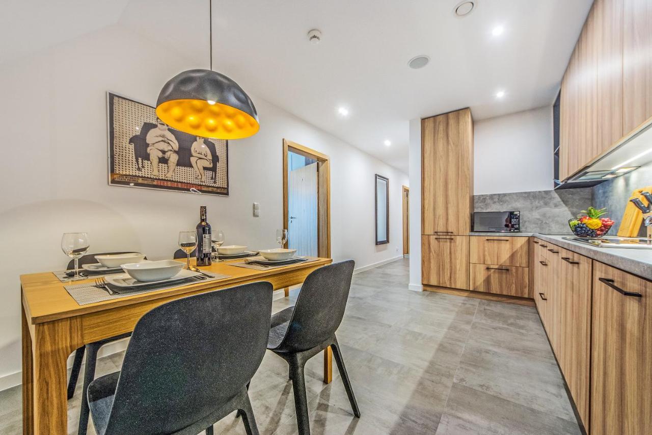 Bh Properties, Apartamenty Teatr Wybrzeze Srodmiescie グダニスク エクステリア 写真